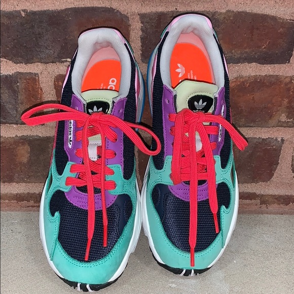 adidas falcon trainers collegiate navy hi res green